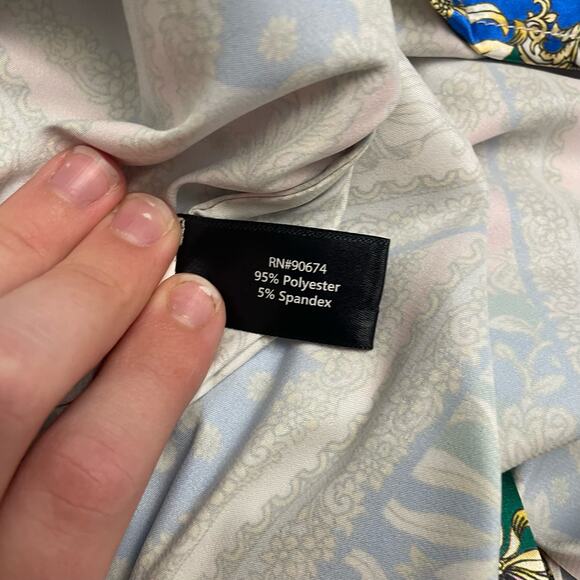 Boston Proper Baroque Scroll Print Button Up Charmeuse Blouse Top Size 12 - Picture 9 of 9